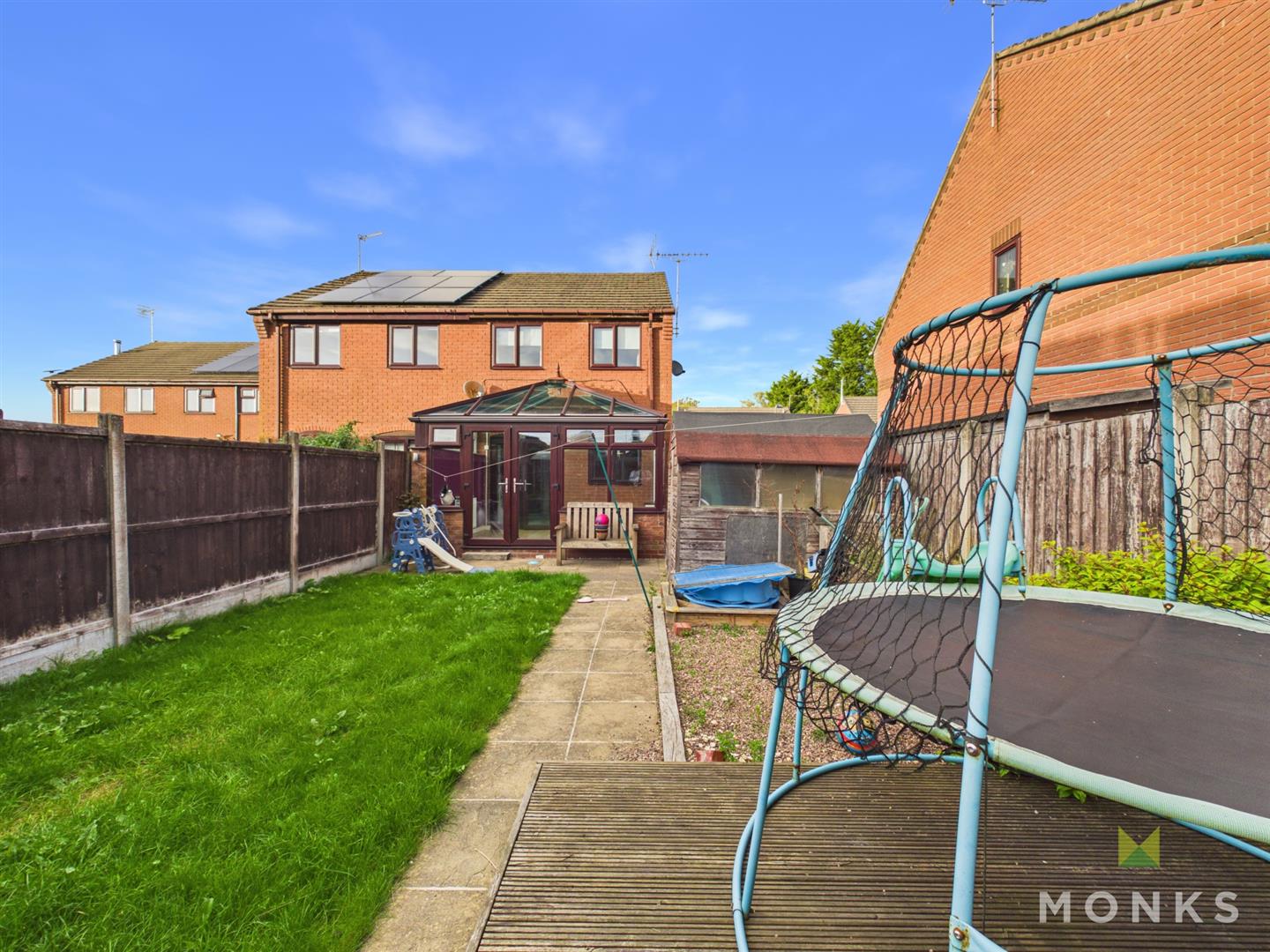 8 Martins Field, Oswestry, SY10 9EP For Sale